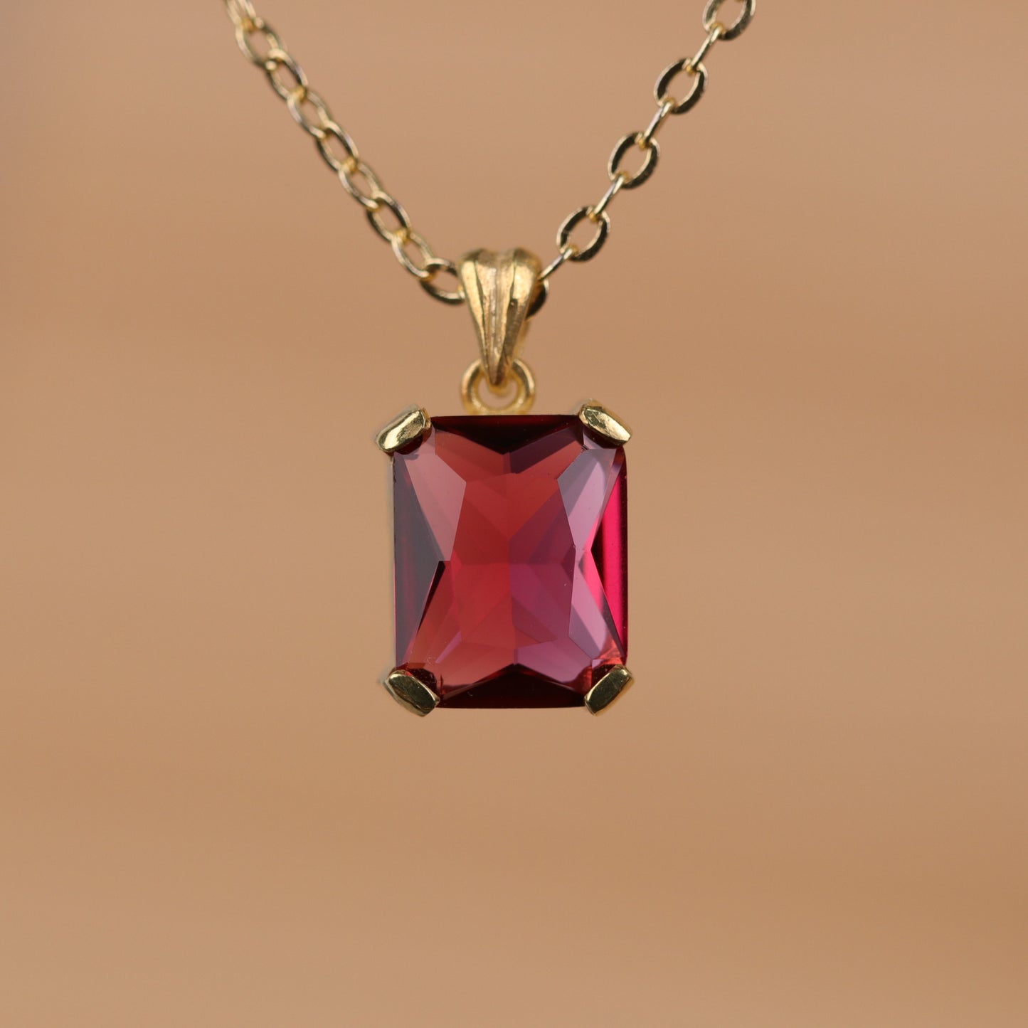 Zümrüt Küpe Kolye Set