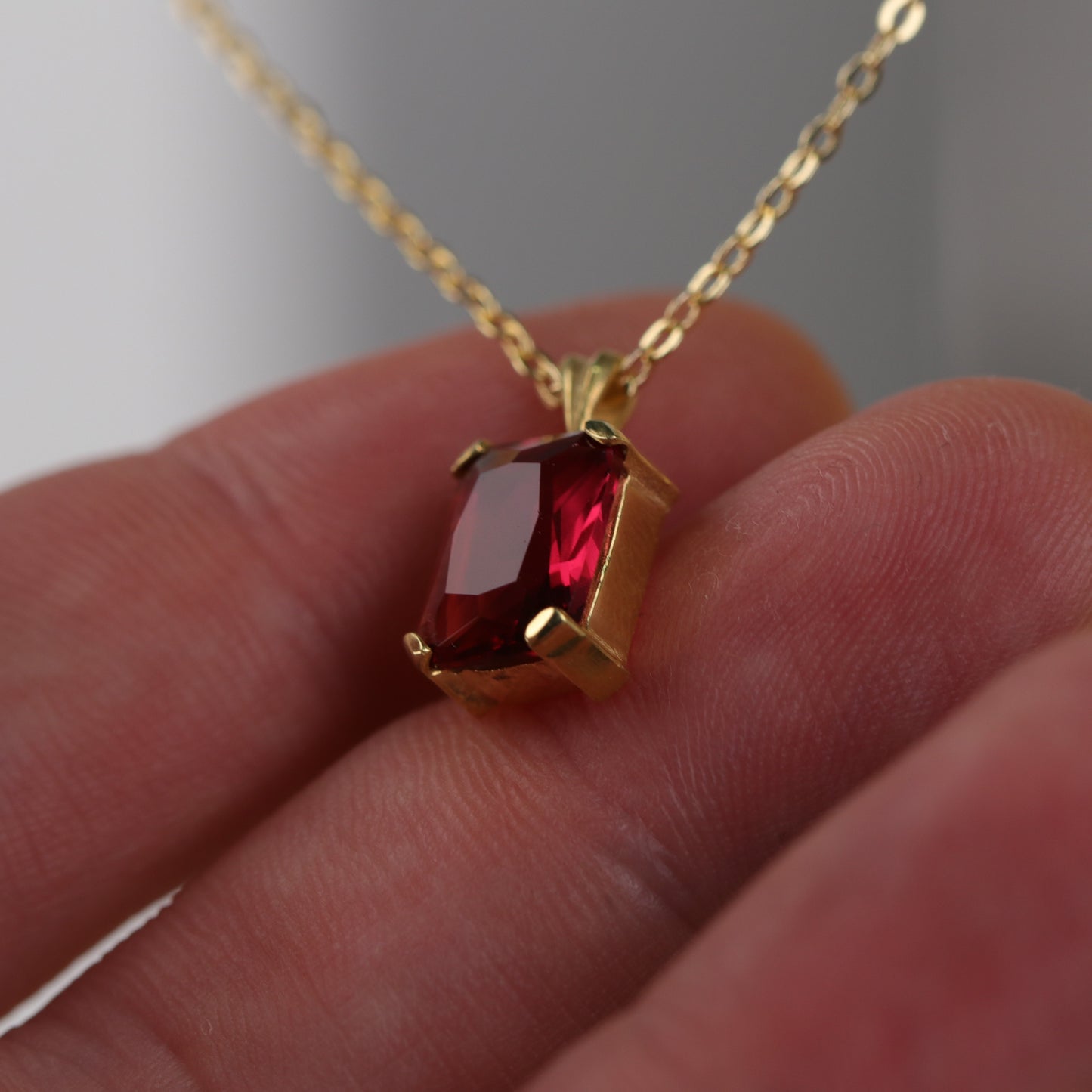 Emerald Cut Garnet 925 Silver Necklace