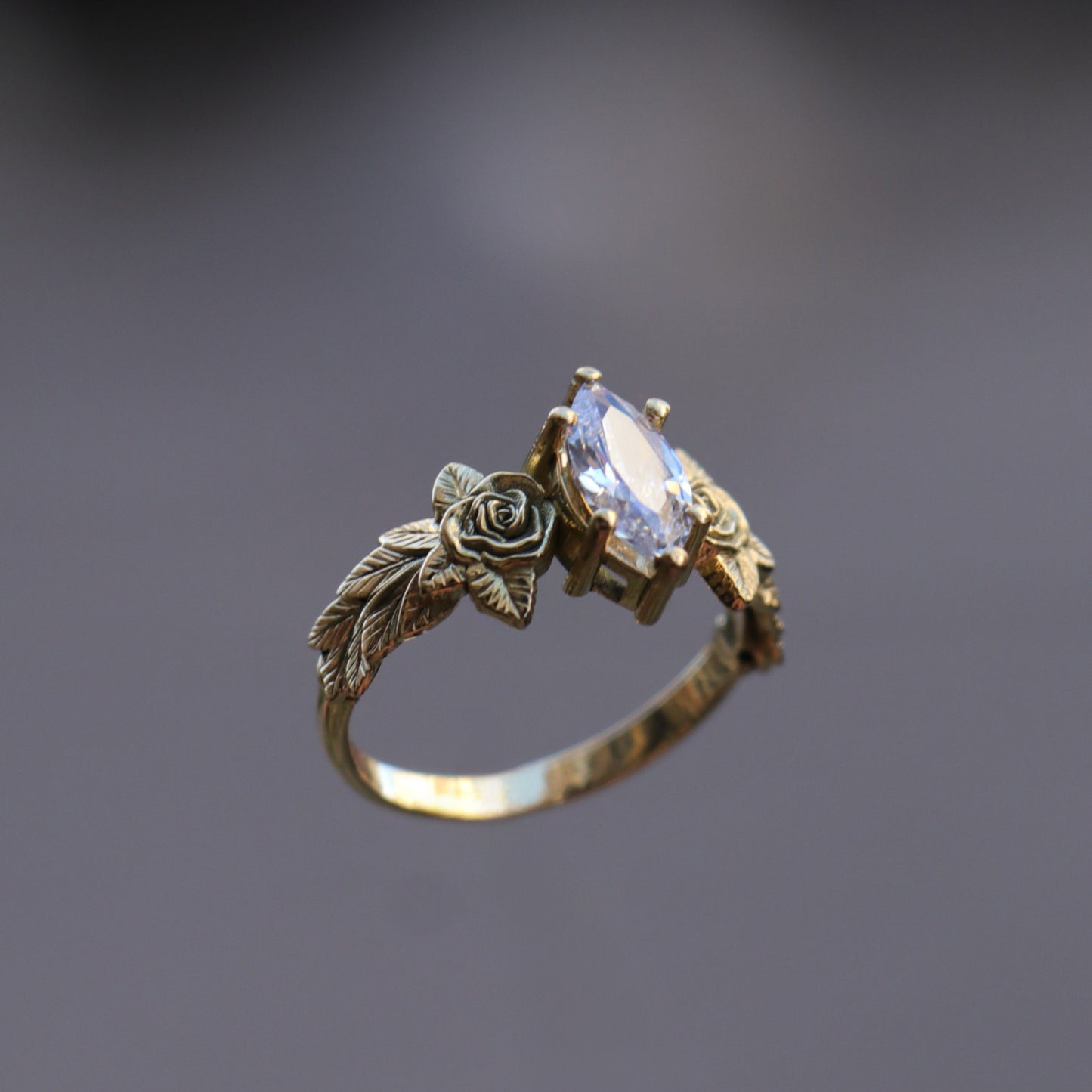 0.85 Karat Markiz Pırlanta Yüzük