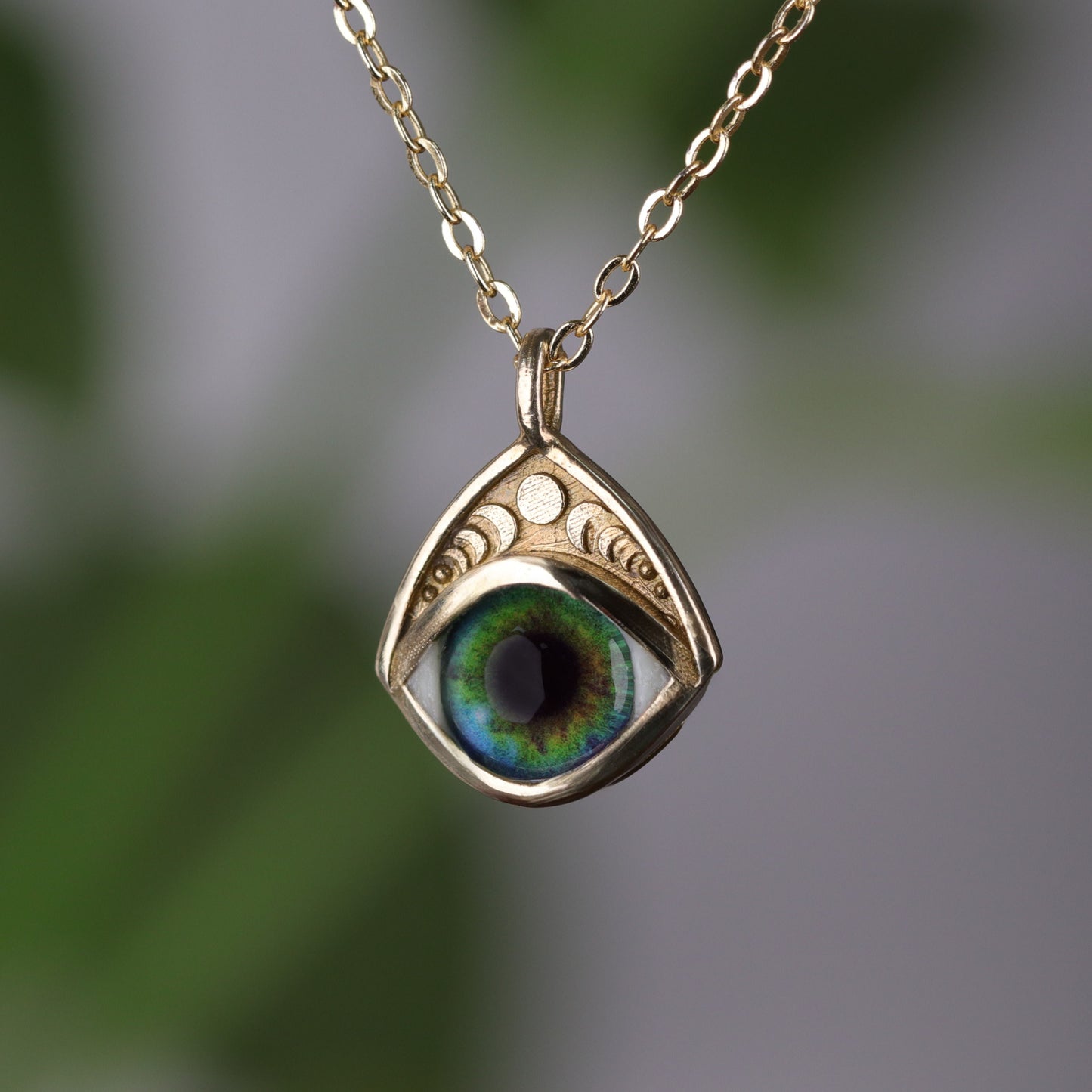 "HECATE'NİN GÖZÜ" | Üçlü Ay Koruma Tılsımı (Gümüş & Pirinç)