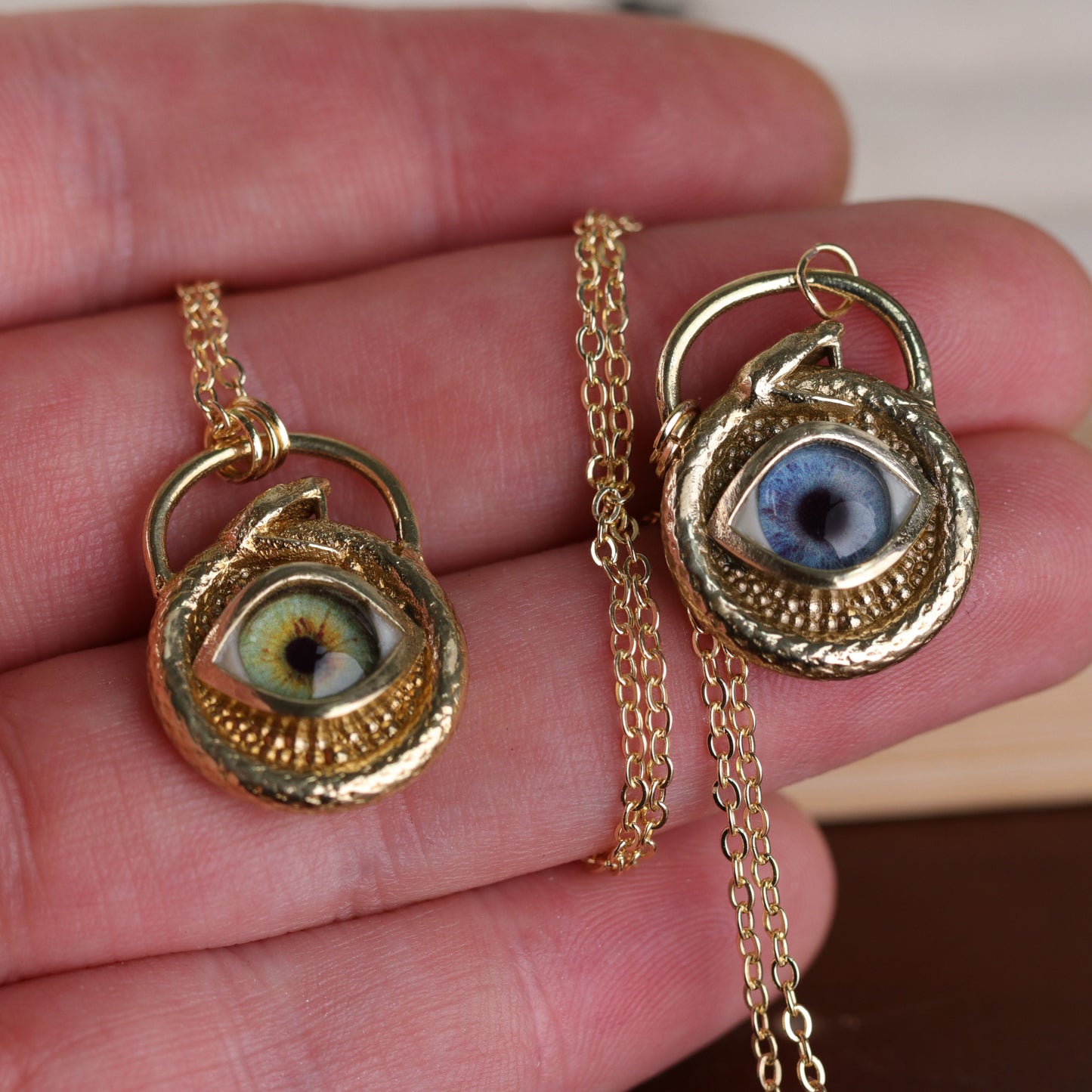 "OUROBOROS TILSIMI" | Sonsuz Koruma Göz Kolye (Gümüş & Pirinç)