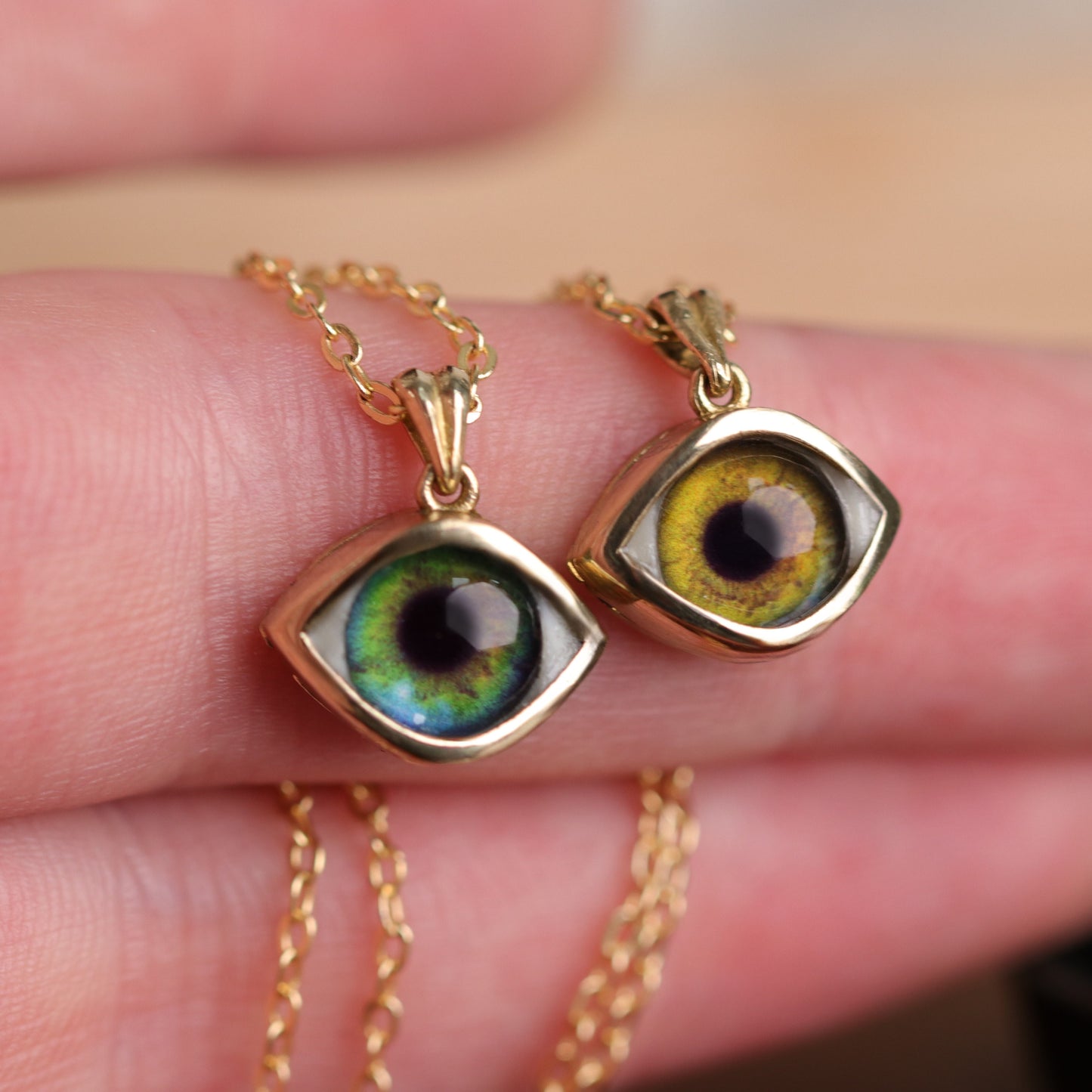 "IRIS" | Gerçekçi Göz Tılsım Kolye (Gümüş & Pirinç)