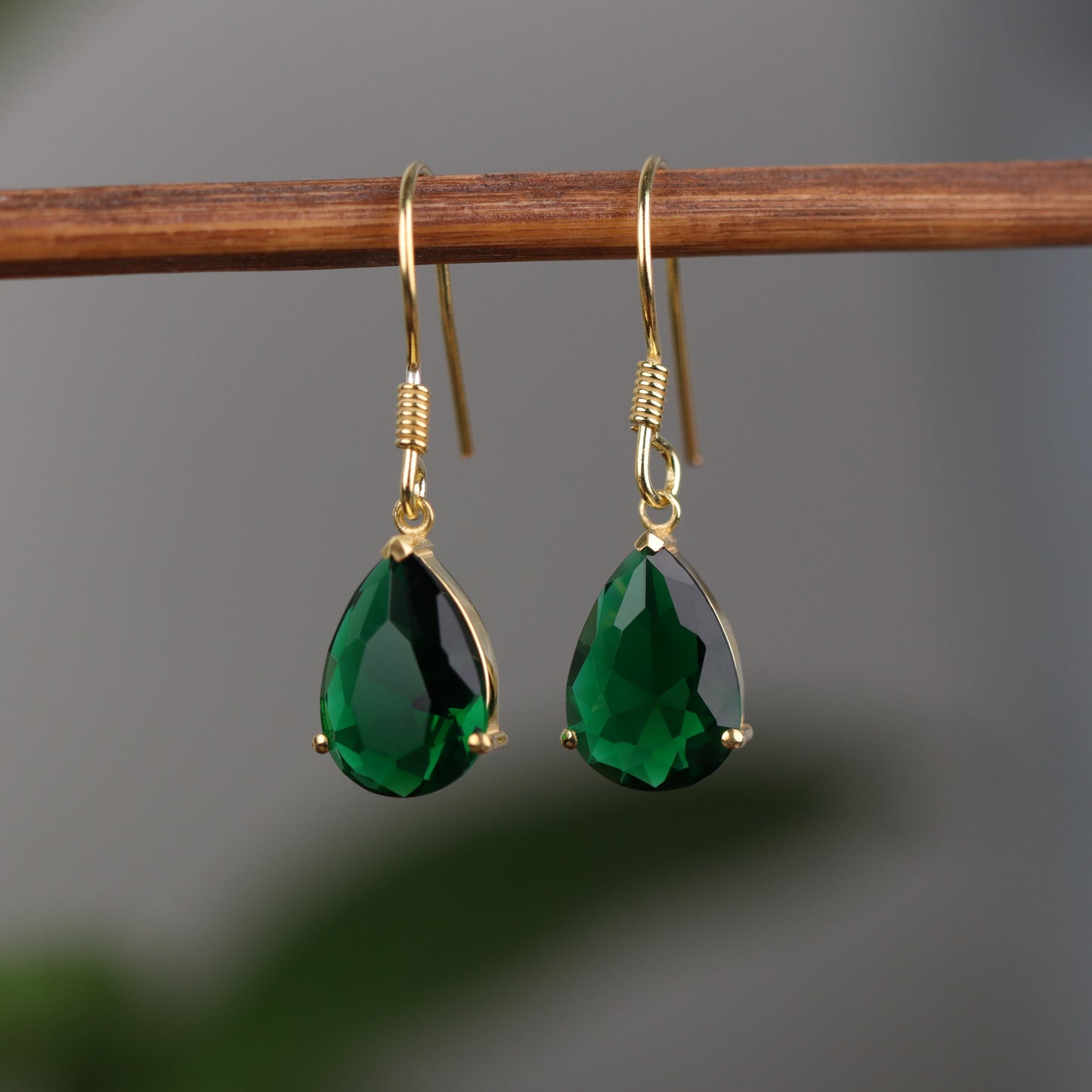 Damla Taşlı Küpe (Tüm Taş ve Maden Seçenekleri)