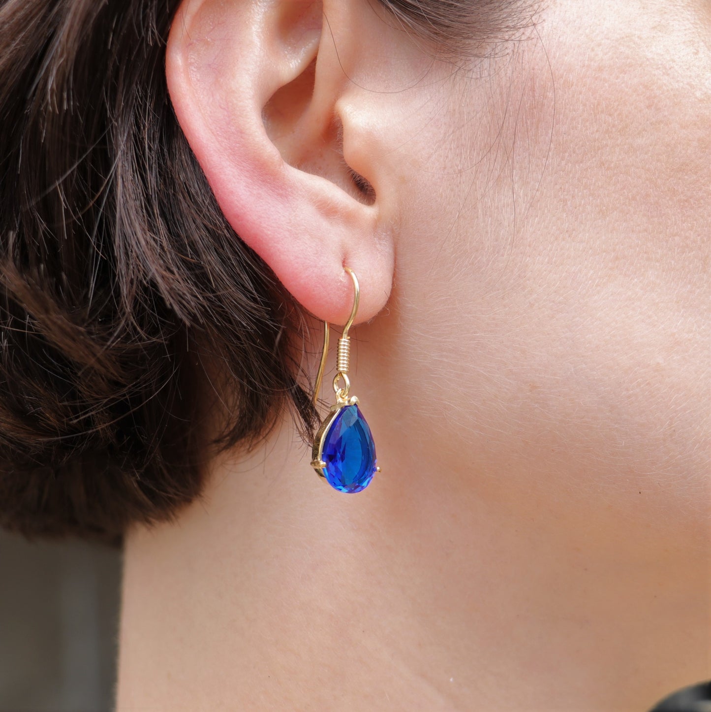 Damla Taşlı Küpe (Tüm Taş ve Maden Seçenekleri)