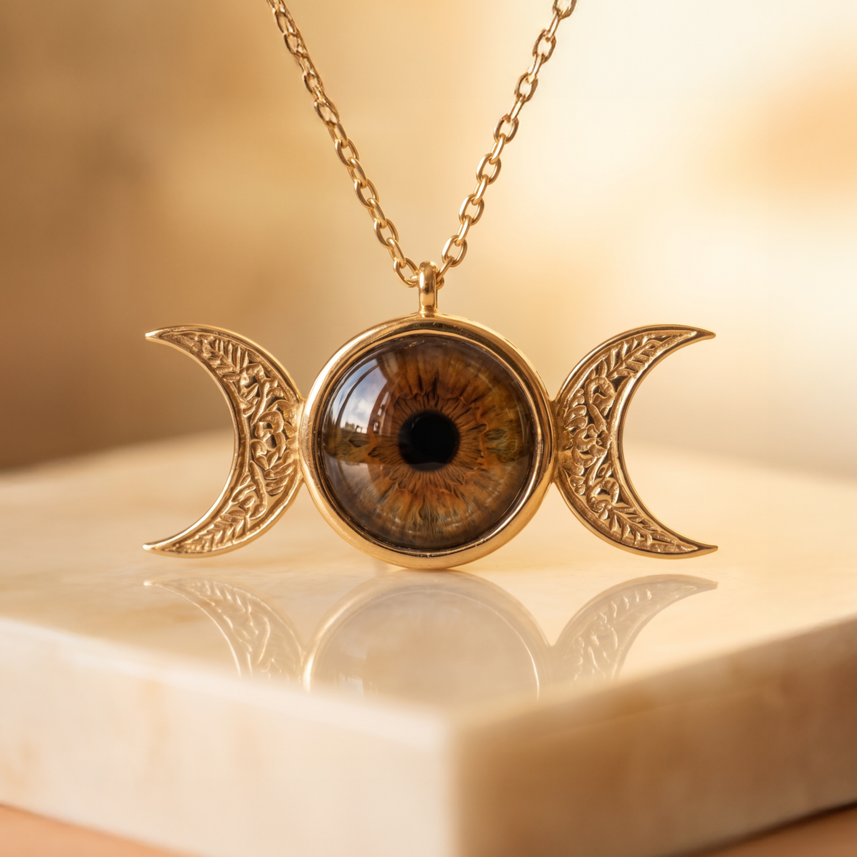 Hazel Eye Large 925 Silver Necklace