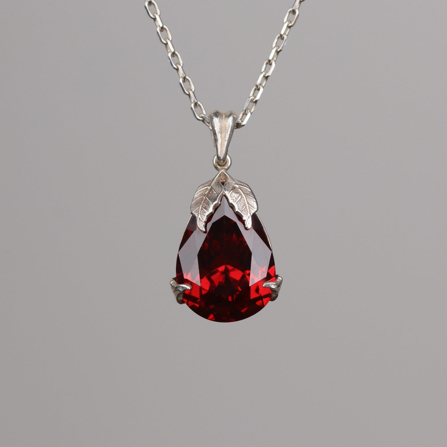 Damla Yapraklar 925 Gümüş Kolye (Tüm Taşlar)