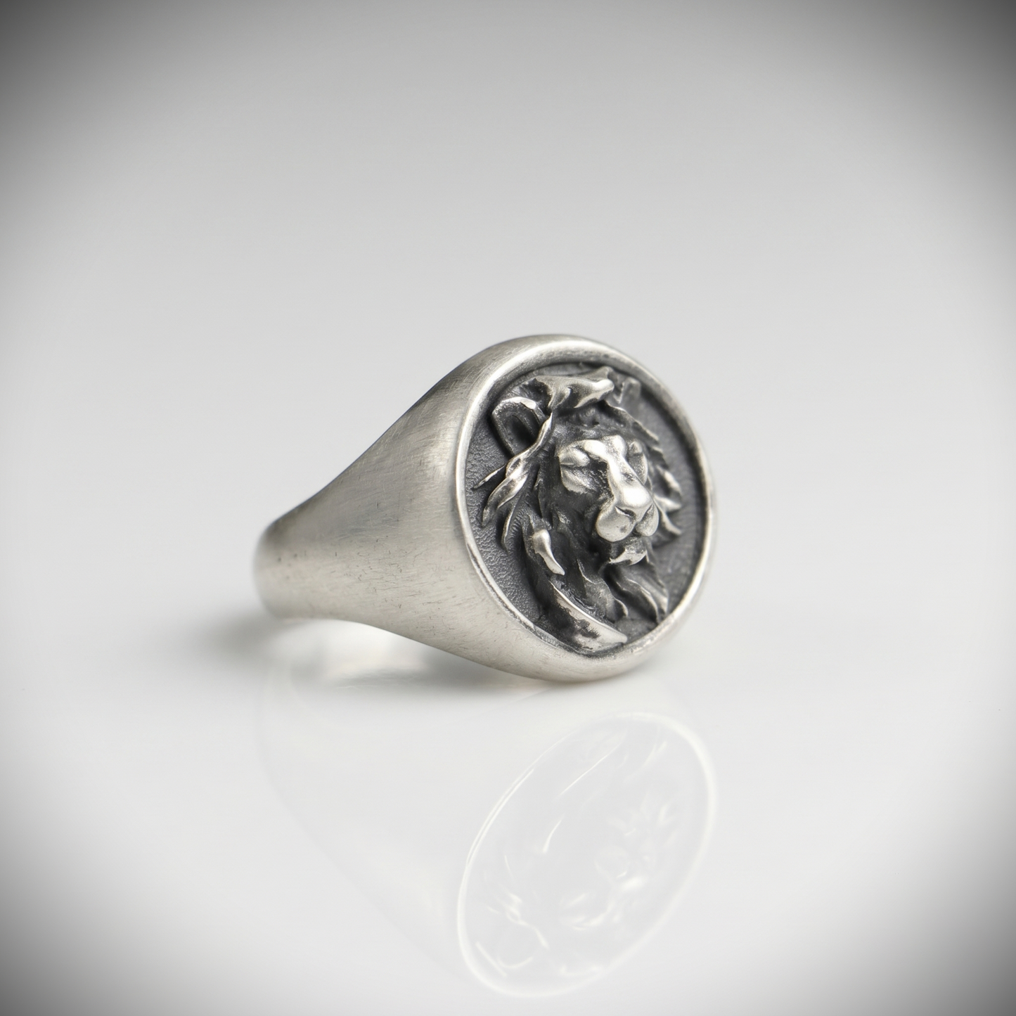 Lion Silver (925 Silver)