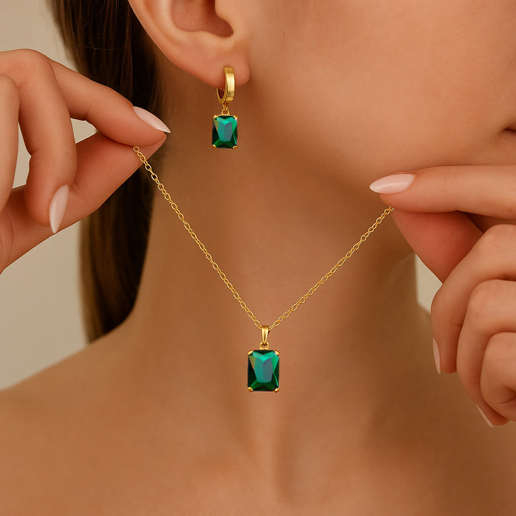 Emerald Taşlı 925 Gümüş Küpe (Tüm Maden ve Taş Seçenekleri)