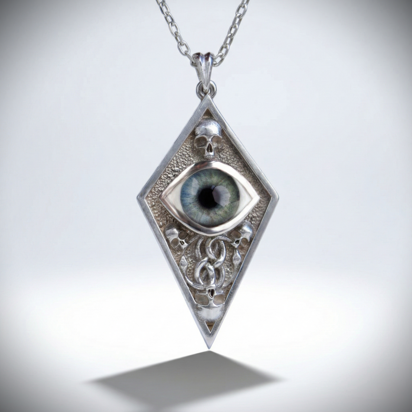 Hazel Eye Large 925 Silver Necklace